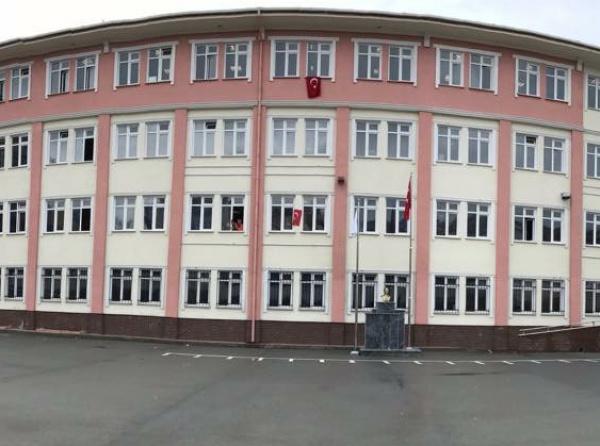 Nuri Pakdil Anadolu Lisesi Fotoğrafı